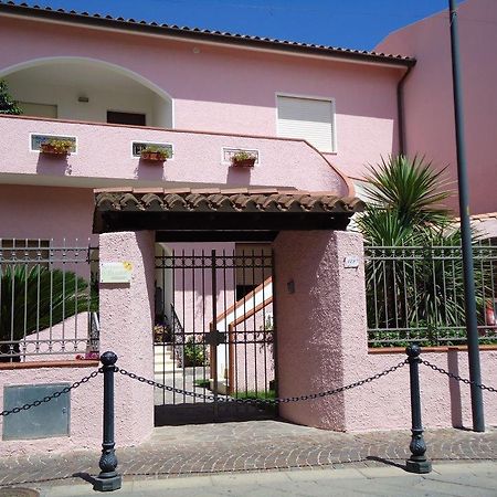 B&B L'Aurora Pula Exterior foto