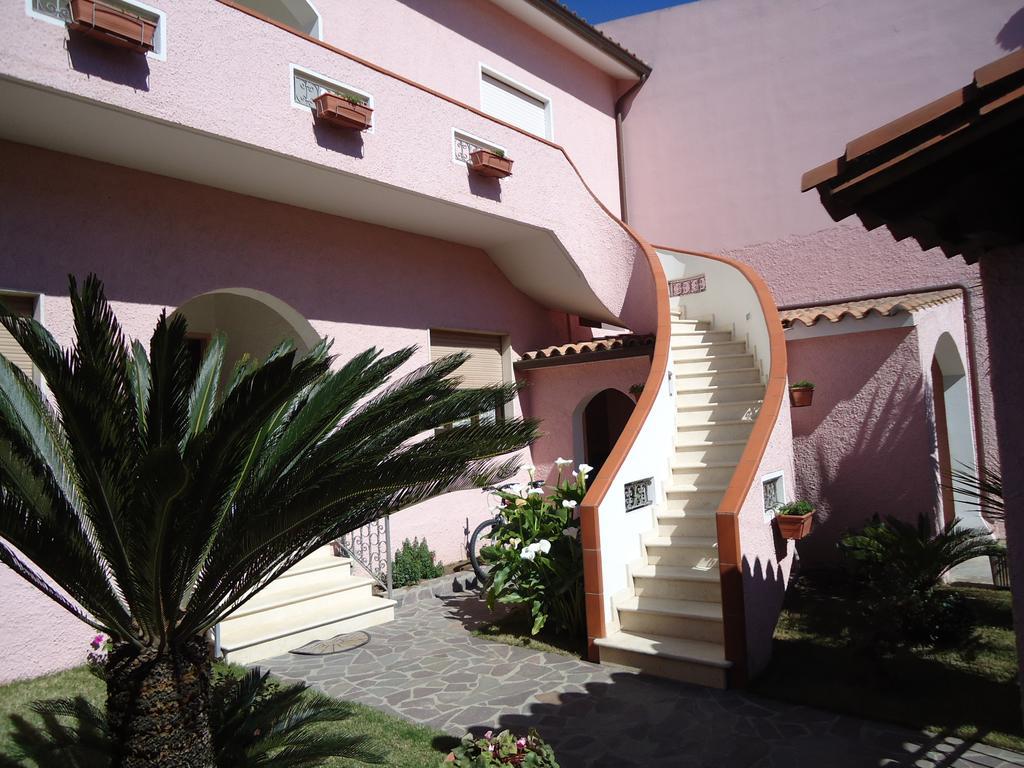 B&B L'Aurora Pula Exterior foto