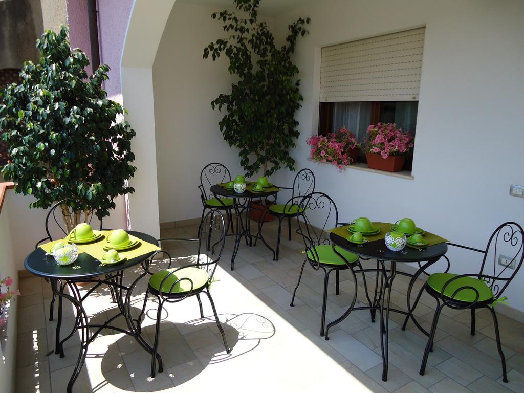 B&B L'Aurora Pula Exterior foto